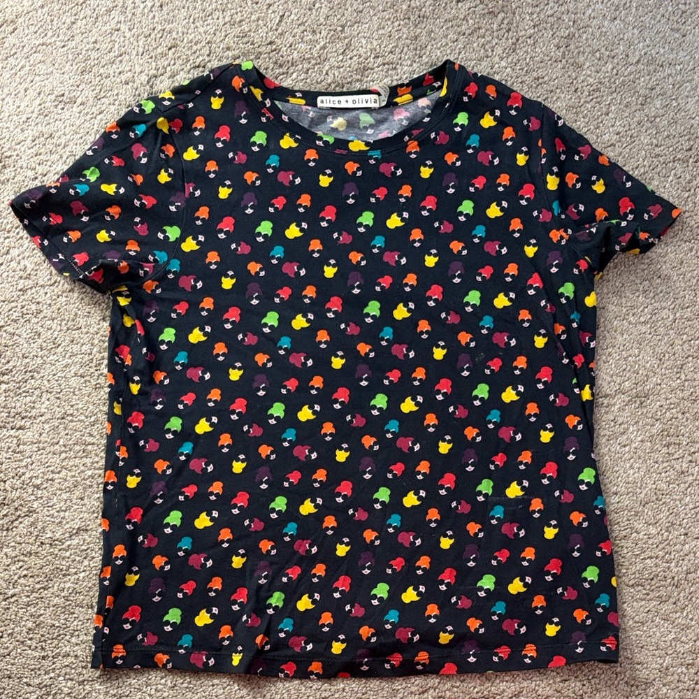 alice + olivia women’s Black Tee with Multicolor design